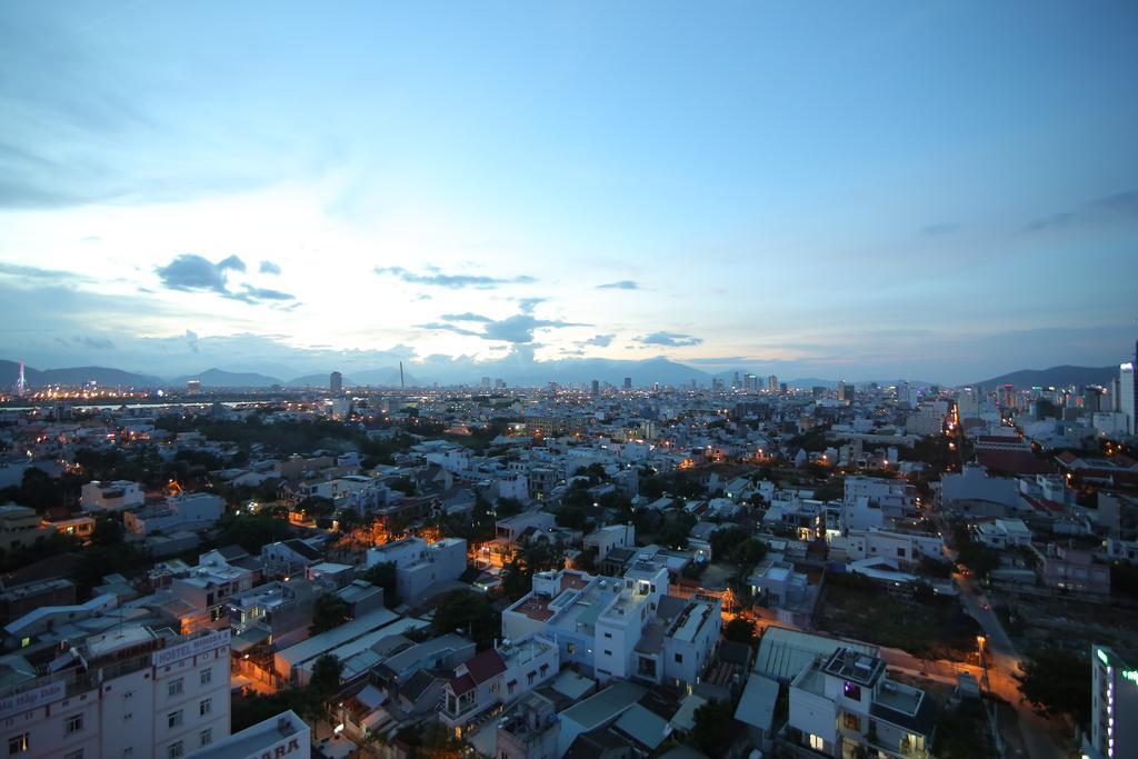 Hotel Royal Huy Đà Nẵng Exterior foto